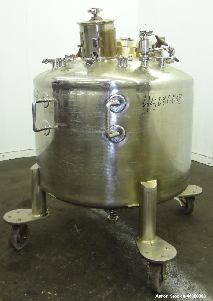 Used Lee Industries Pressure Tank, 500 Liter (132 Gallon), Model 500L DBT, 316L Stainless Steel, Vertical. 40" Diameter x 24" straight side, dished top and bottom. Internal designed for vacuum servic...