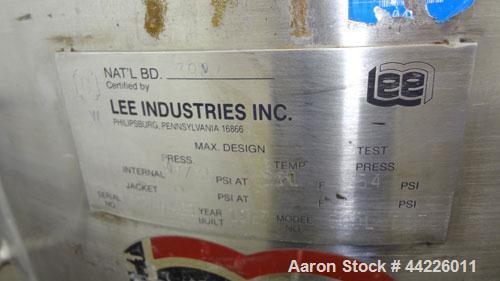 Used Lee Industries Pressure Tank, 132.1 Gallon (500 Liter), Model 500LDBT, 316 Stainless Steel, Vertical. Approximate 34” diameter x 30” straight side. Dished top and bottom. Internal rated Full Vac...
