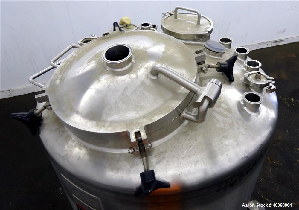 Used Lee Industries Pressure Tank, 132 Gallons (500 Liters), Model 500LDBT, 316L Stainless Steel, Vertical. 36" Diameter x 32" straight side, dished top and bottom. Internal rated 15 psi at -20 to 25...