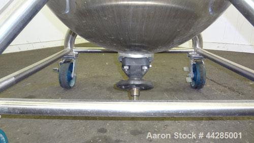 Used Lee Industries Tank,  50 Gallon, Model 50A, 316 Stainless Steel, Vertical. Approximate 30” diameter x 27” deep. Dished top, hemispherical bottom. Off center Lightning Vektor air operated agitato...