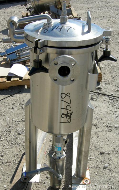 USED: Lee Industries tank, 9 gallon, 304 stainless steel, vertical. 12" diameter x 18" straight side. Dished hinged top, dished bottom. Top entering spray nozzle. Openings: side 1-1/2"; approximate 1...