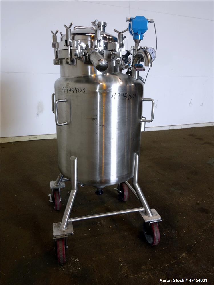 Used Lee Industries Pressure Tank, Model 55 DBT, Approximate 55 Gallons, 316 St