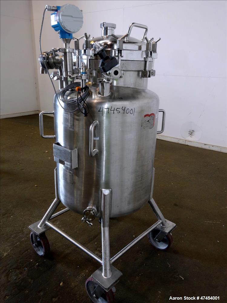 Used Lee Industries Pressure Tank, Model 55 DBT, Approximate 55 Gallons, 316 St