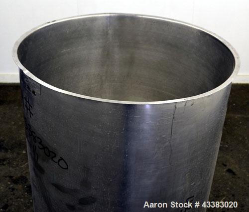 Used Lomax Stainless Steel Equipment Tank, 100 Gallon, Model SA100, 304 Stainless Steel, Vertical. Approximate 30-1/2” diameter x 36” straight side. Open top, no cover, slight coned bottom. 2” Tri-cl...