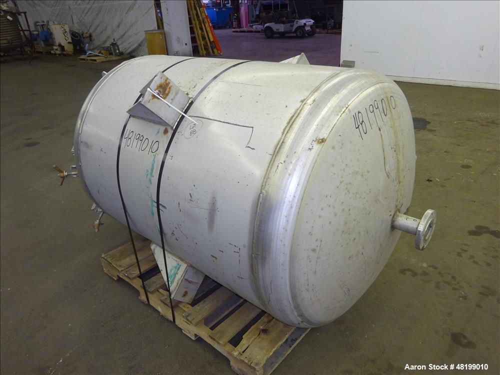 Used Lowe-Mar Tank, Approximately 350 Gallon, 304 Stainless Steel, Vertical.