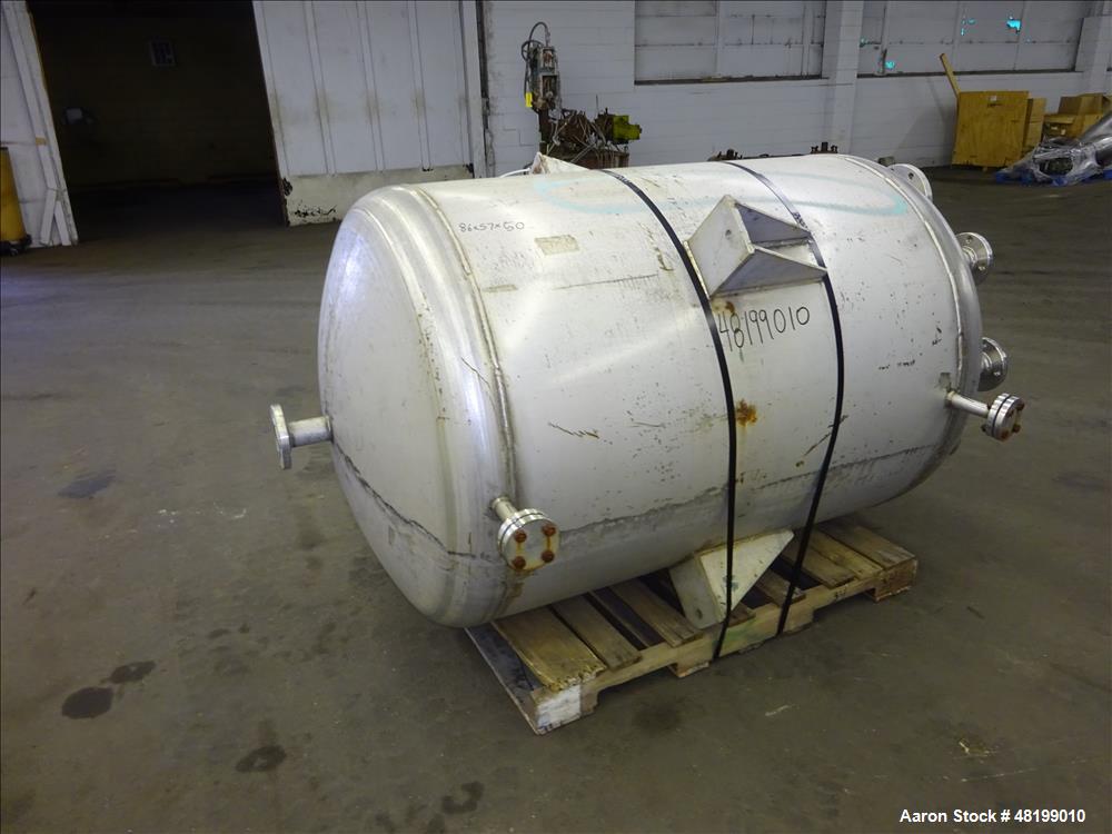 Used Lowe-Mar Tank, Approximately 350 Gallon, 304 Stainless Steel, Vertical.