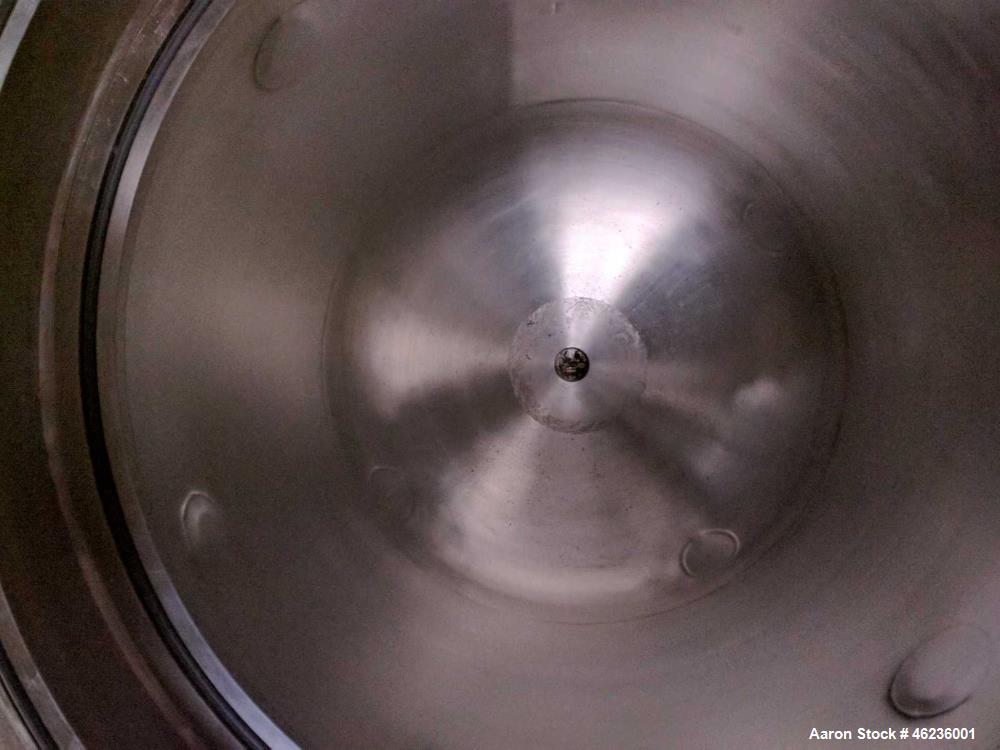 Used Meyer Tool & Mfg Pressure Tank Filter, 200 Liter (52.83 Gallon) Capacity, 316L Stainless Steel, Vertical. 23.625" Diameter x 22" straight side. Dished bolt on top head and dished bottom head. De...