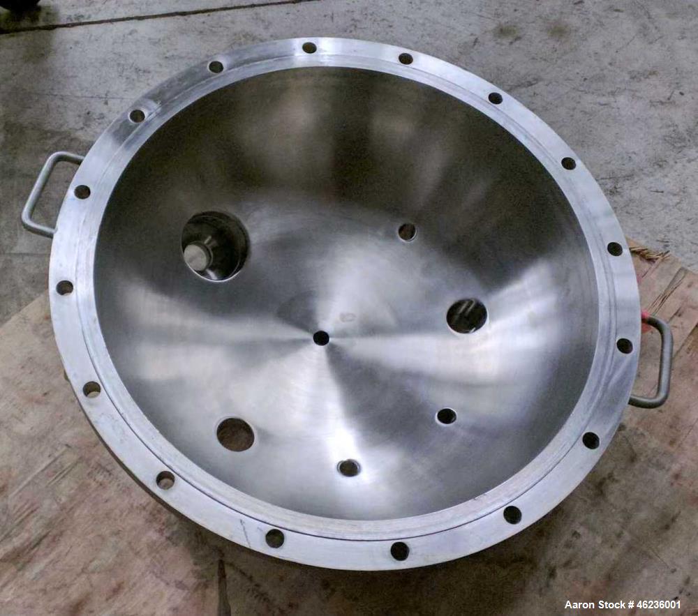 Used Meyer Tool & Mfg Pressure Tank Filter, 200 Liter (52.83 Gallon) Capacity, 316L Stainless Steel, Vertical. 23.625" Diameter x 22" straight side. Dished bolt on top head and dished bottom head. De...