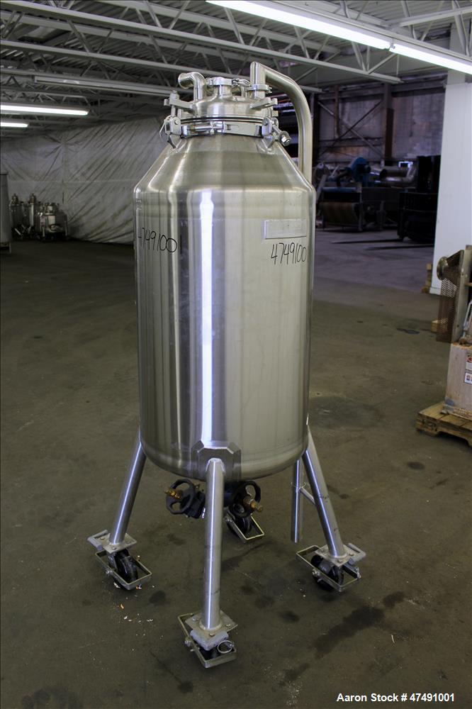 Used- Mueller Pressure Tank, 250 Liter (66.04 Gallon), 316L Stainless Steel, Ver