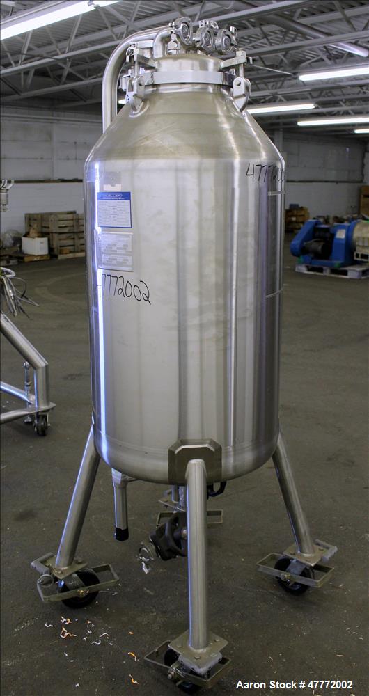 Used- Mueller Pressure Tank, 250 Liter(66.04 Gallon), 316 Stainless Steel, Verti