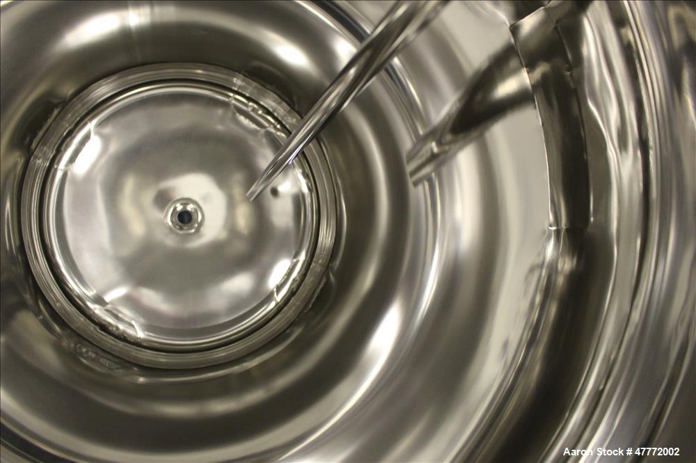 Used Mueller Pressure Tank, 250 Liter(66.04 Gallon), 316 Stainless Steel, Verti