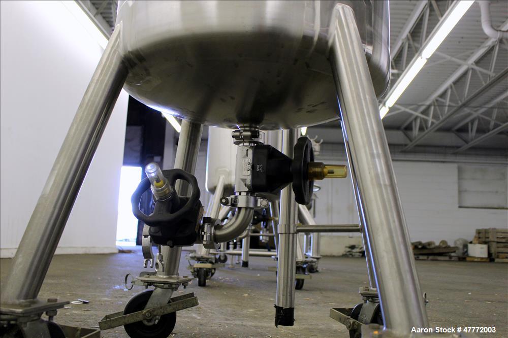 Used Mueller Pressure Tank, 250 Liter(66.04 Gallon), 316 Stainless Steel, Verti