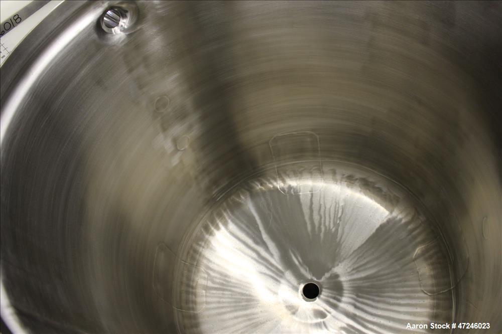 Used Mueller Tank, Model "F", 100 Gallon, 316 Stainless Steel, Vertical.