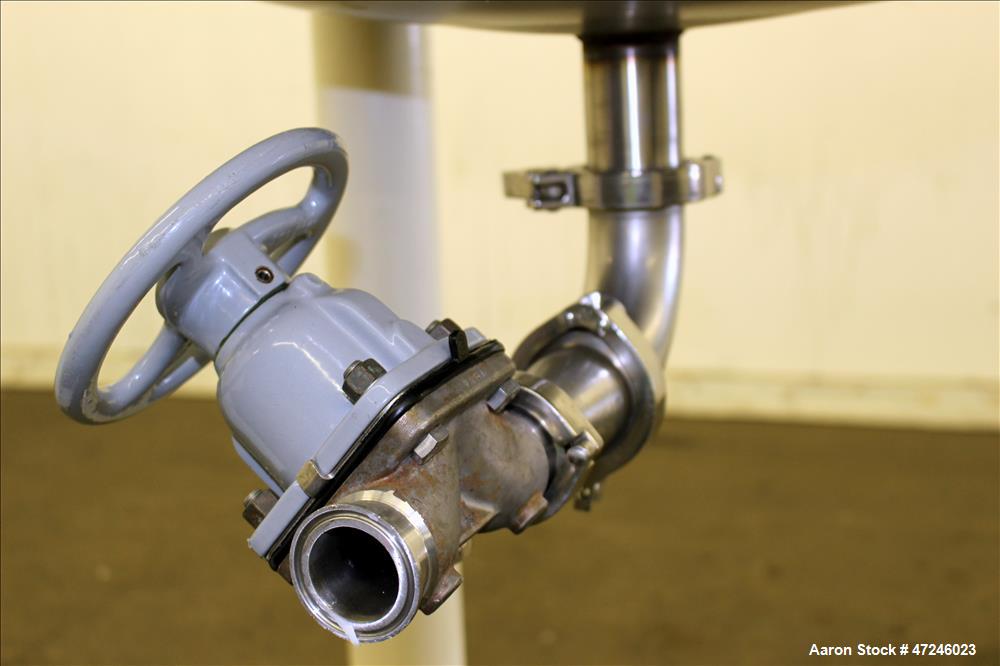 Used Mueller Tank, Model "F", 100 Gallon, 316 Stainless Steel, Vertical.