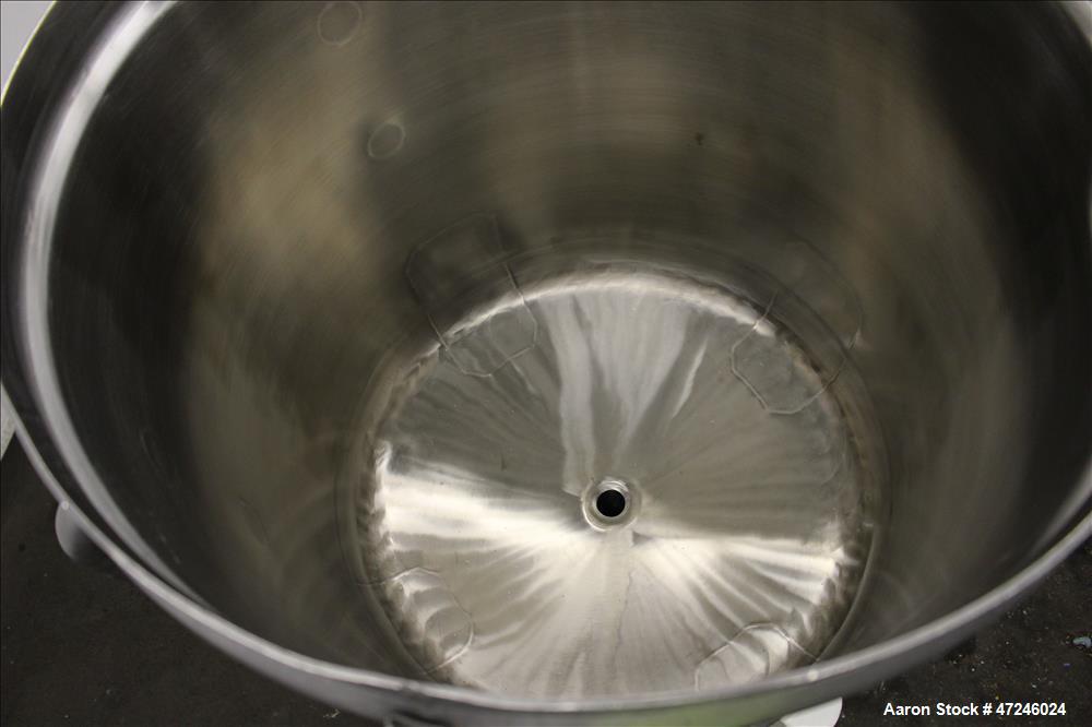 Used Mueller Tank, Model "F", 50 Gallon, 316 Stainless Steel, Vertical.