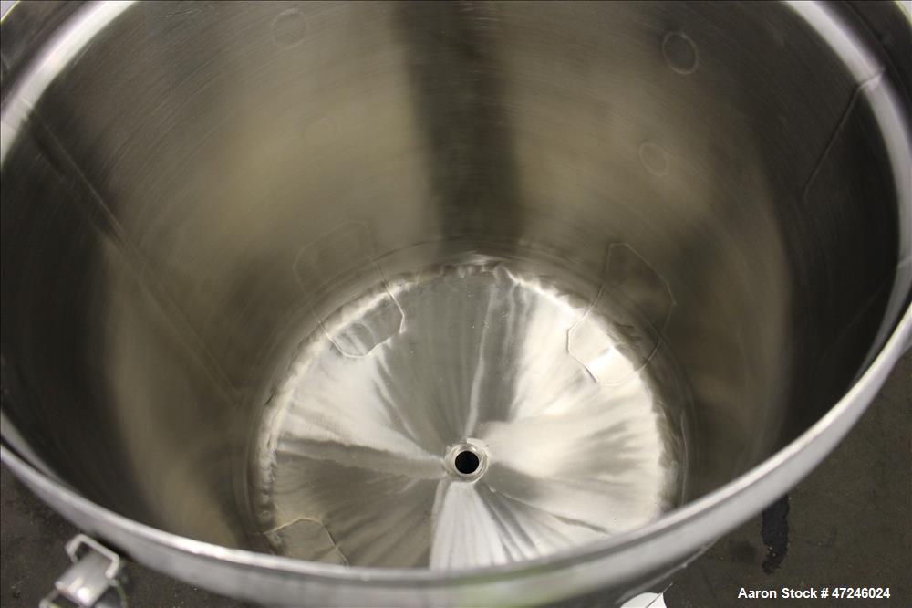 Used Mueller Tank, Model "F", 50 Gallon, 316 Stainless Steel, Vertical.