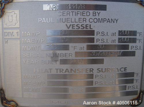 Unused- Mueller Pressure Tank, 350 Gallon, Model "F", 304L Stainless steel, Vertical. 48" diameter 40" straight side, dished top and bottom. Internal rated 30 psi at 200 deg.f., and -20 deg.f. at 30 ...