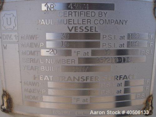 Unused- Mueller Pressure Tank, 50 Gallon, Model "F", 304L stainless steel, vertical. 17 1/2" diameter, 47" straight side, dished top and bottom. Internal rated 30 psi at 150 deg F and -20 deg F at 30...