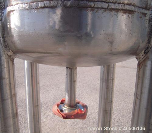 Unused- Mueller Pressure Tank, 50 Gallon, Model "F", 304L stainless steel, vertical. 17 1/2" diameter 47" straight side, dished top and bottom. Internal rated 30 psi at 150 deg F, and -20 deg F at 30...