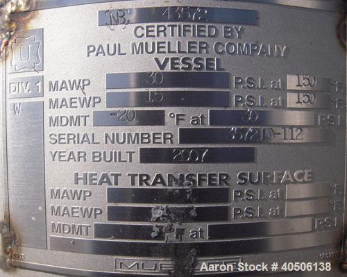 Unused- Mueller Pressure Tank, 50 Gallon, Model "F", 304L stainless steel, vertical. 17 1/2" diameter 47" straight side, dished top and bottom. Internal rated 30 psi at 150 deg F, and -20 deg F at 30...