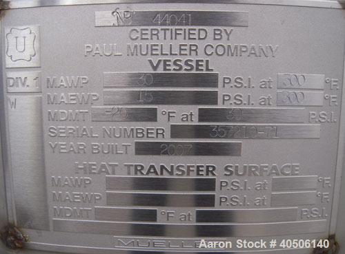 Unused- Mueller Pressure Tank, 100 Gallon, Model "F", 304L Stainless steel, Vertical. 36" diameter 30" straight side, dished top and bottom. Internal rated 30 psi at 300 deg.f., and -20 deg.f. at 30 ...