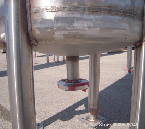 Unused- Mueller Pressure Tank, 150 Gallon, Model "F", 304L Stainless steel, Vertical. 23 1/2" diameter x 80" straight side, dished top and bottom. Internal rated 20 psi at 150 deg.f., and -20 deg.f. ...