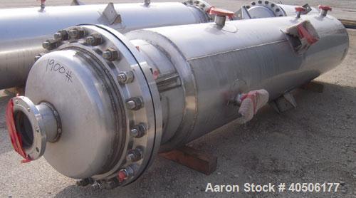 Unused- Mueller Flash Drum Pressure Tank, 200 gallon, model "F", 304L stainless steel, vertical. 24'' diameter x 138'' straight side, dished bolt on top, dished bottom. Internal rated 35 psi at 300 d...