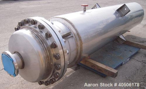 Unused- Mueller Flash Drum Pressure Tank, 200 gallon, model "F", 304L stainless steel, vertical. 24'' diameter x 138'' straight side, dished bolt on top, dished bottom. Internal rated 35 psi at 300 d...