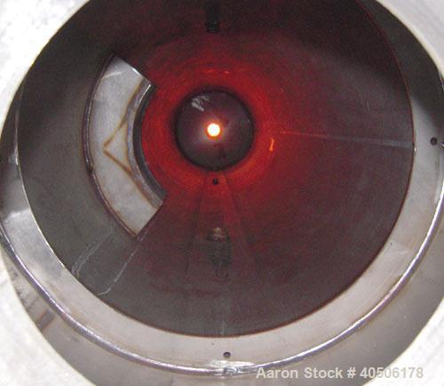 Unused- Mueller Flash Drum Pressure Tank, 200 gallon, model "F", 304L stainless steel, vertical. 24'' diameter x 138'' straight side, dished bolt on top, dished bottom. Internal rated 35 psi at 300 d...
