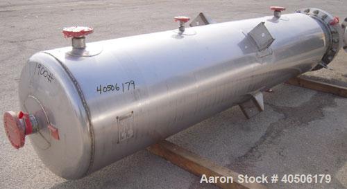 Unused- Mueller Flash Drum Pressure Tank, 200 gallon, model "F", 304L stainless steel, vertical. 24" diameter x 138" straight side, dished bolt on top, dished bottom. Internal rated 35 psi at 300 deg...