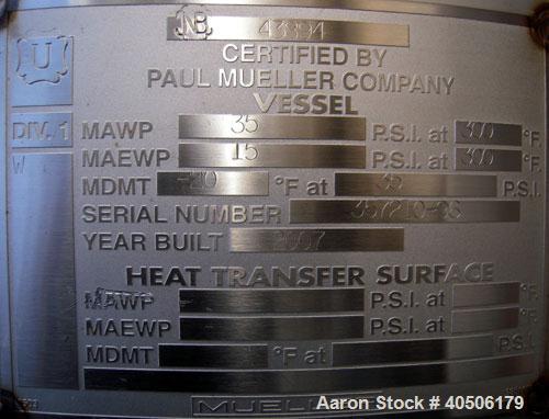 Unused- Mueller Flash Drum Pressure Tank, 200 gallon, model "F", 304L stainless steel, vertical. 24" diameter x 138" straight side, dished bolt on top, dished bottom. Internal rated 35 psi at 300 deg...