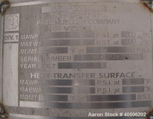 Unused- Mueller Flash Drum Pressure Tank, 200 gallon, model "F", 304L stainless steel, vertical. 24'' diameter x 138'' straight side, dished bolt on top, dished bottom. Internal rated 35 psi at 300 d...