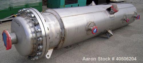 Unused- Mueller Flash Drum Pressure Tank, 200 gallon, model "F", 304L stainless steel, vertical. 24" diameter x 138" straight side, dished bolt on top, dished bottom. Internal rated 35 psi at 300 deg...