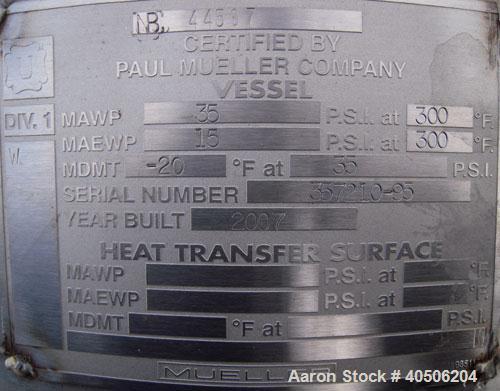 Unused- Mueller Flash Drum Pressure Tank, 200 gallon, model "F", 304L stainless steel, vertical. 24" diameter x 138" straight side, dished bolt on top, dished bottom. Internal rated 35 psi at 300 deg...