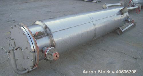 Unused- Mueller Pressure Tank, 263 Gallon, Model "F", 304L Stainless Steel, Vertical. 24" diameter x 138" straight side, dished bolt on top with davit arm, dished bottom. Internal rated 75 psi at 302...