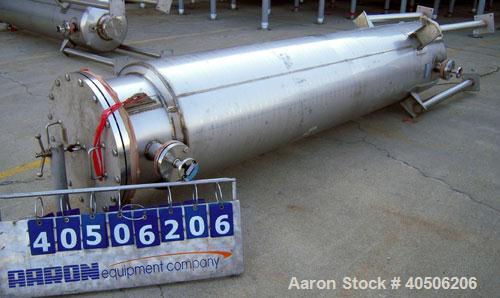Unused- Mueller Pressure Tank, 263 Gallon, Model "F", 304L Stainless Steel, Vertical. 24" diameter x 138" straight side, dished bolt on top with davit arm, dished bottom. Internal rated 75 psi at 302...
