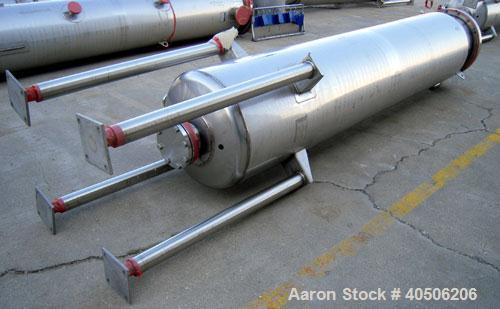 Unused- Mueller Pressure Tank, 263 Gallon, Model "F", 304L Stainless Steel, Vertical. 24" diameter x 138" straight side, dished bolt on top with davit arm, dished bottom. Internal rated 75 psi at 302...