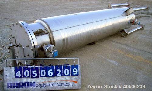 Unused- Mueller Pressure Tank, 263 Gallon, model "F", 304L stainless steel,  vertical. 24" diameter x 138" straight side, dished bolt on top with davit arm, dished bottom. Internal rated 75 psi at 30...