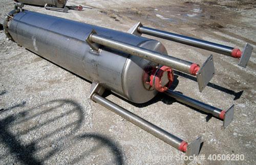 Unused- Mueller Pressure Tank, 263 Gallon, Model "F", 304L Stainless Steel, Vertical. 24" diameter x 138" straight side, dished bolt on top with davit arm, dished bottom. Internal rated 75 psi at 302...