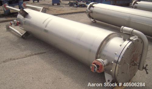 Unused- Mueller Pressure Tank, 263 Gallon, Model "F", 304L Stainless Steel, Vertical. 24" diameter x 138" straight side, dished bolt on top with davit arm, dished bottom. Internal rated 75 psi at 302...