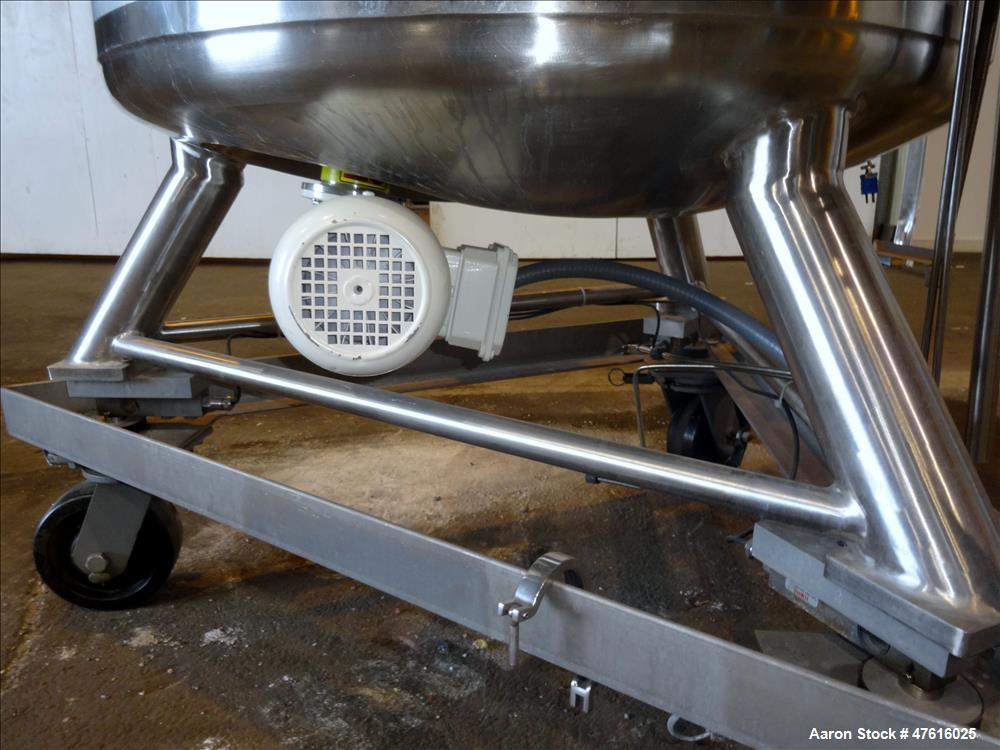 Used Mueller Pressure Tank, Model F,(198 Gallon), 316L Stainless Steel