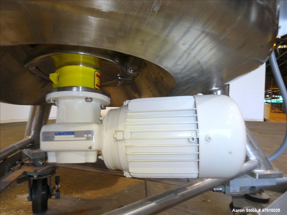 Used Mueller Pressure Tank, Model F,(198 Gallon), 316L Stainless Steel