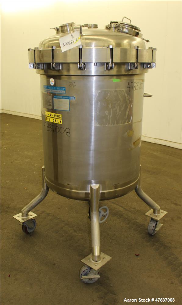 Used Mueller Pressure Tank, 430 Liter (113 Gallon), Model F, 316L Stainless Steel, Vertical. 30" Diameter x 34" straight side, dished clamp on top, dished bottom. Internal rated 45 psi & Full Vacuum ...