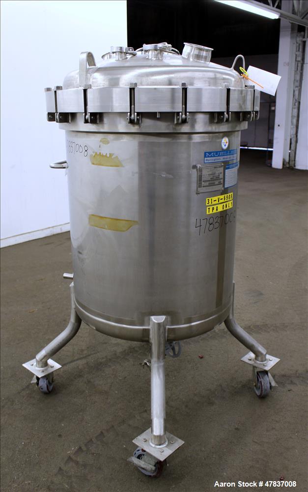 Used Mueller Pressure Tank, 430 Liter (113 Gallon), Model F, 316L Stainless Steel, Vertical. 30" Diameter x 34" straight side, dished clamp on top, dished bottom. Internal rated 45 psi & Full Vacuum ...