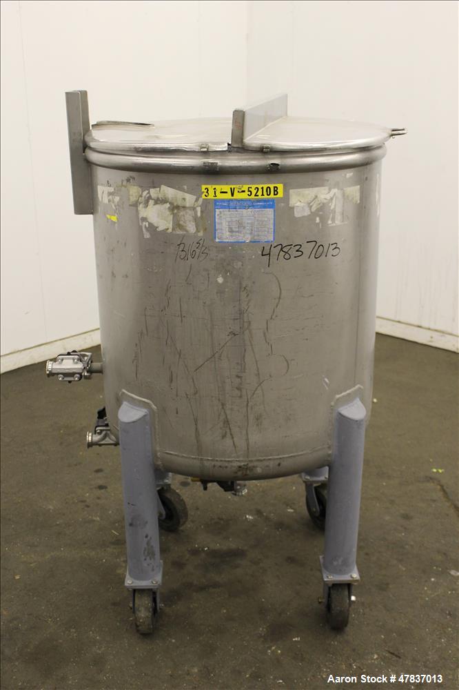 Used Mueller Tank, 378 Liter (99.8 Gallon), Model F, 316 Stainless Steel, Vertical. 30" Diameter x 29" straight side, open top with (2) 1/2 covers, dished bottom. Provision for a clamp on agitator. B...