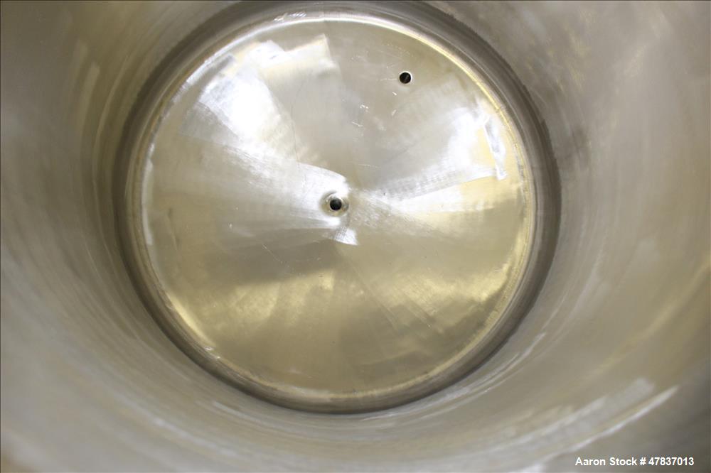 Used Mueller Tank, 378 Liter (99.8 Gallon), Model F, 316 Stainless Steel, Vertical. 30" Diameter x 29" straight side, open top with (2) 1/2 covers, dished bottom. Provision for a clamp on agitator. B...