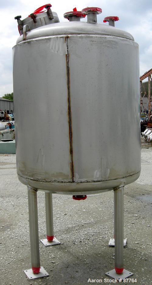 Unused-NEW: Mueller pressure tank, 470 gallon, 304/304L stainless steel, vertical. 48" diameter x 50" straight side. Dished top and bottom. Internal rated 15 psi at 200 deg F. Insulated with Foamglas...