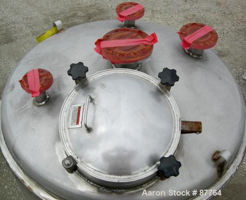 Unused-NEW: Mueller pressure tank, 470 gallon, 304/304L stainless steel, vertical. 48" diameter x 50" straight side. Dished top and bottom. Internal rated 15 psi at 200 deg F. Insulated with Foamglas...