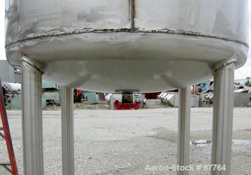 Unused-NEW: Mueller pressure tank, 470 gallon, 304/304L stainless steel, vertical. 48" diameter x 50" straight side. Dished top and bottom. Internal rated 15 psi at 200 deg F. Insulated with Foamglas...