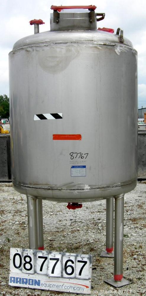 Unused-NEW: Mueller pressure tank, 470 gallon, 304/304L stainless steel, vertical. 48" diameter x 50" straight side. Dished top and bottom. Internal rated 15 psi at 200 deg F. Insulated with Foamglas...